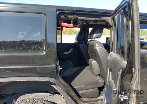 2014 Jeep Wrangler Unlimited Sahara z USA, uszkodzony, nr VIN 1C4BJWEG3EL187951